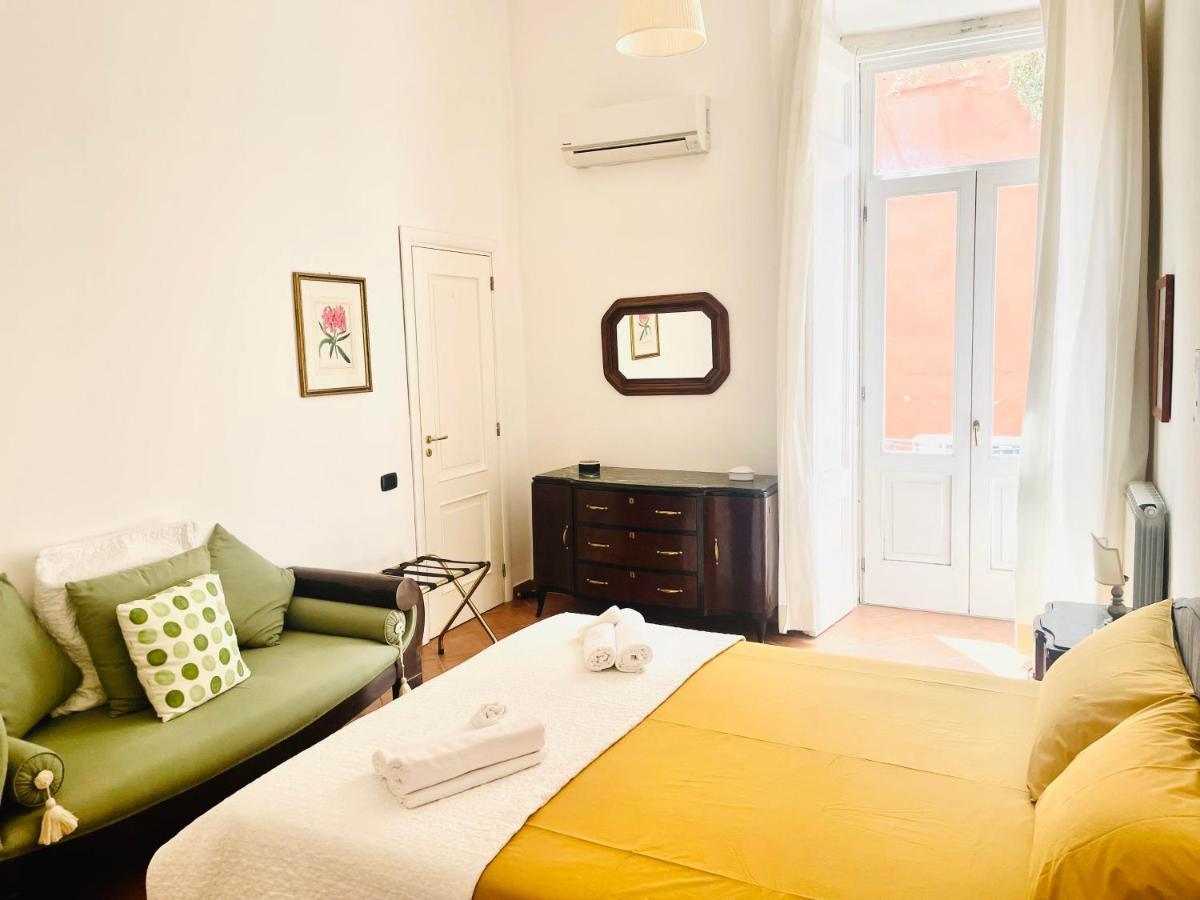San Gregorio Luxury Apartments Наполи Екстериор снимка