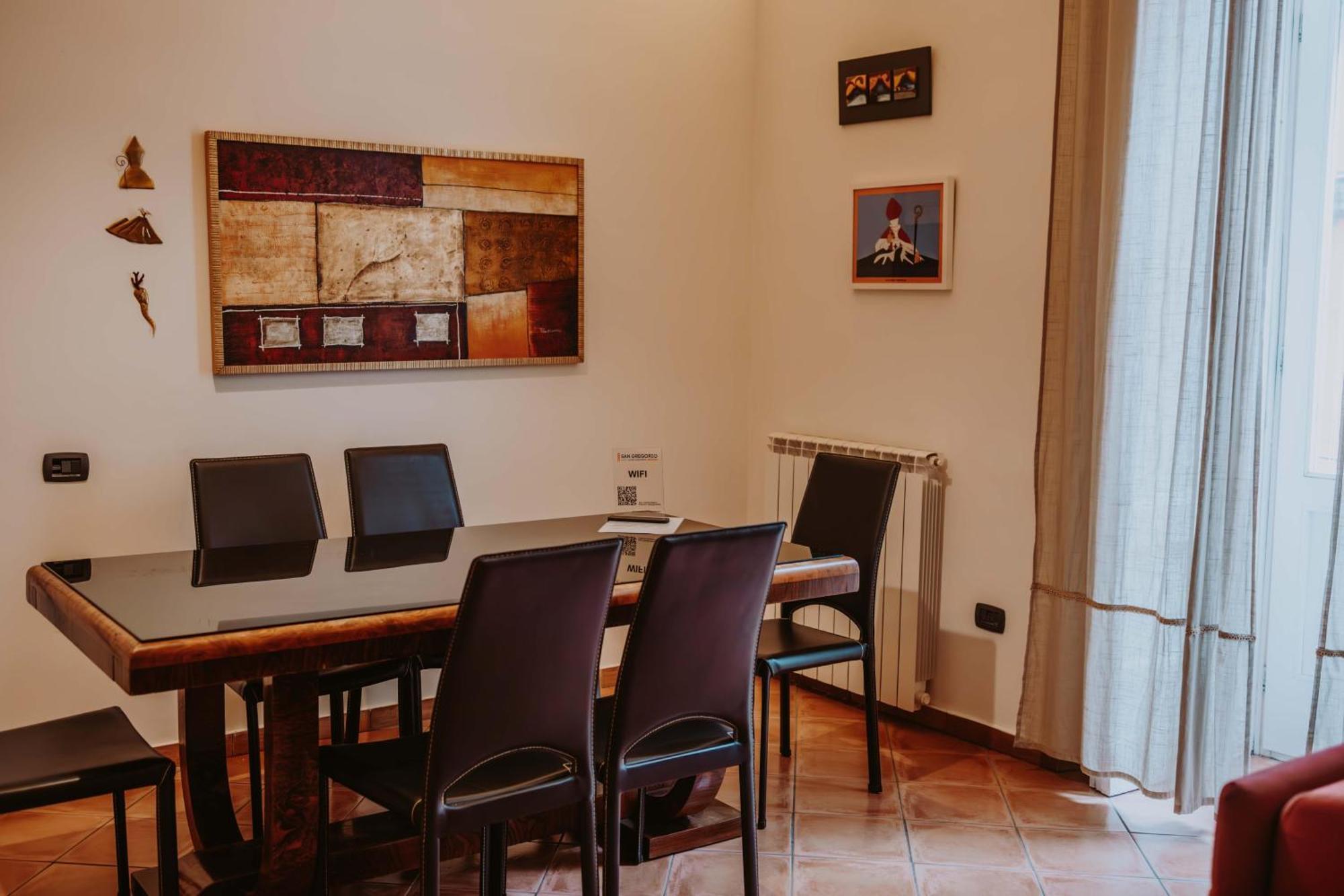 San Gregorio Luxury Apartments Наполи Екстериор снимка
